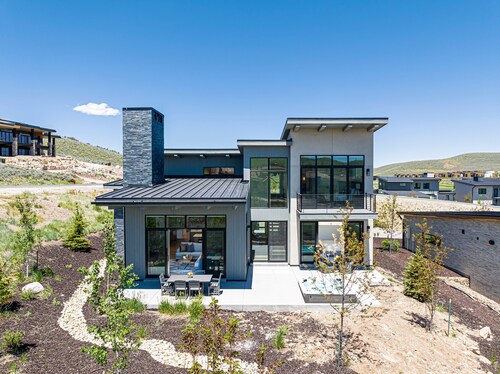 Modern Promontory Cobalt Cabin near Jordanelle Reservoir, Main Street Park City, & Ski Resorts