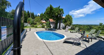 Amazing home in Jalzabet with WiFi