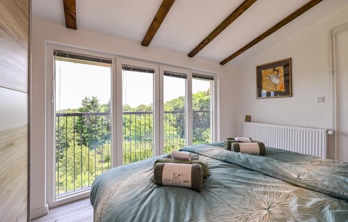 Amazing home in Jalzabet with WiFi