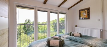 Amazing home in Jalzabet with WiFi