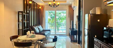 تناول الطعام