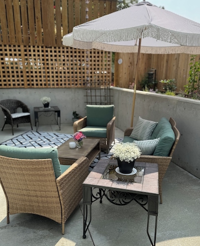 Modern, Fully Accessible 2-Bedroom Suite in Victoria with Private Patio