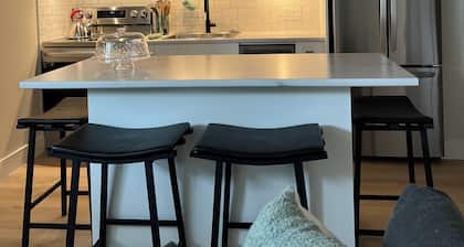 Modern, Fully Accessible 2-Bedroom Suite in Victoria with Private Patio