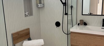 Modern, Fully Accessible 2-Bedroom Suite in Victoria with Private Patio