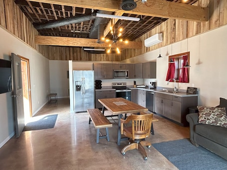 Fridge, microwave, oven, stovetop. Modern Apartment in Historic Building