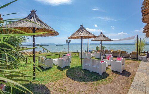 Lovely apartment in Tuoro sul Trasimeno