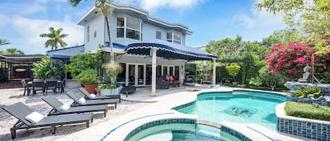 Outdoor pool, a heated pool