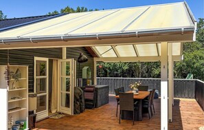 Outdoor dining - Cozy home in Jerup with WiFi (Jerup)