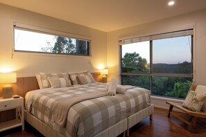 5 bedrooms, iron/ironing board, travel crib, WiFi