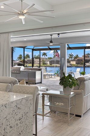 Interior - STUNNING, Gulf Access, Breath taking Views, Heated Pool and Spa - Sunlight Landing - Roelens (Cape Coral)