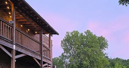 New - Cozy Home in the heart of Rocky Top