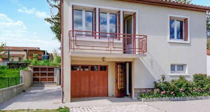 3 bedroom pet friendly home in Céaux-d'Allègre