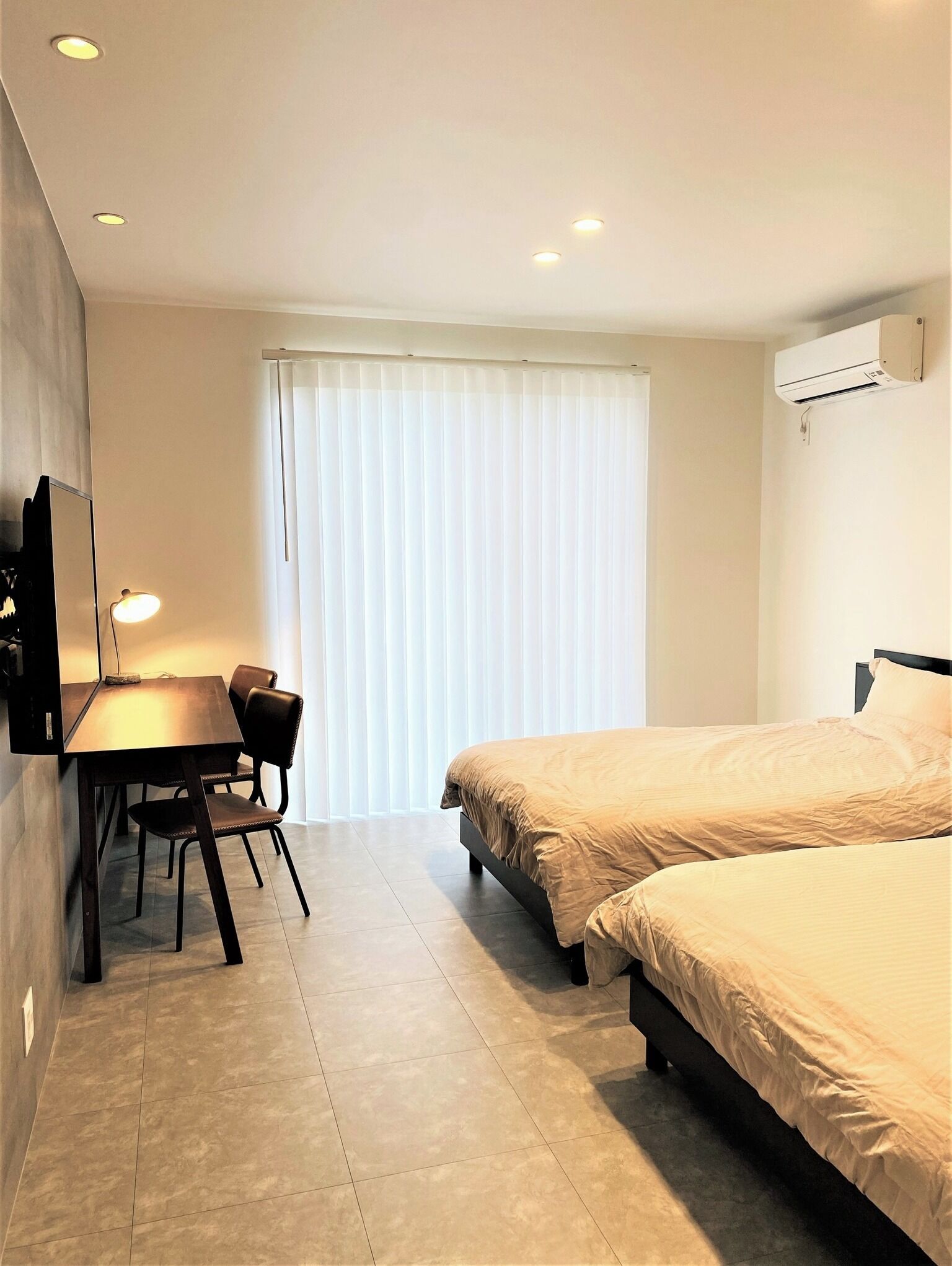 3 bedrooms, desk, iron/ironing board, free WiFi