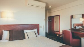 1 slaapkamer, een bureau, een strijkplank/strijkijzer, gratis wifi