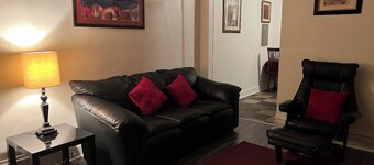 Hidden Gem: Lower Level 1BR Apartment #2