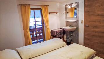 6 bedrooms, internet