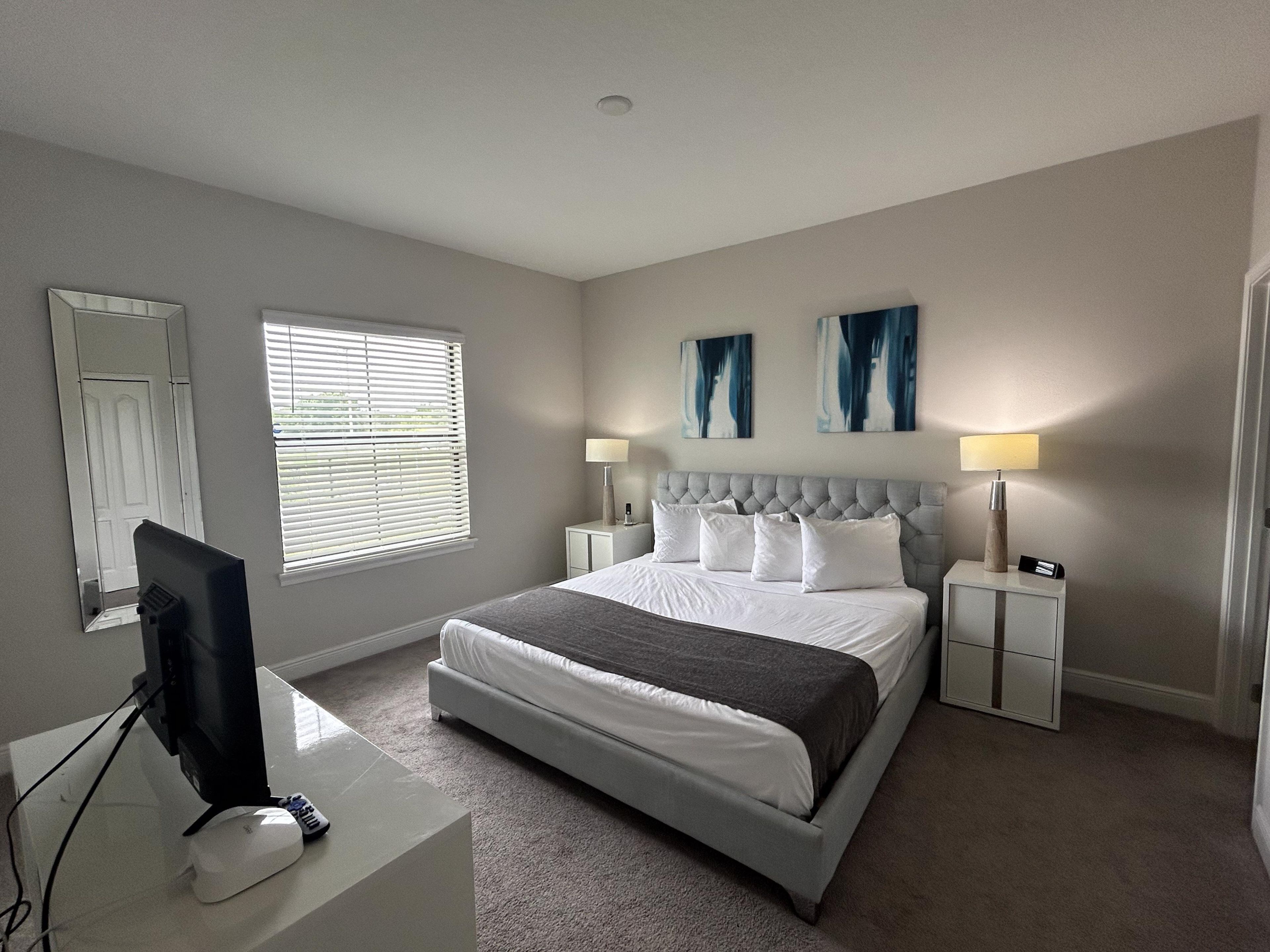 4 bedrooms, iron/ironing board, WiFi, bed sheets