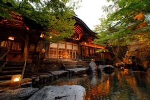 Public bath - Shoraiso (Yamanouchi)