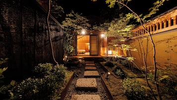 Quarto standard, para não fumantes (Komakusa,open-air hot spring bath) | Individualmente decorados, individualmente mobiliados, escrivaninha