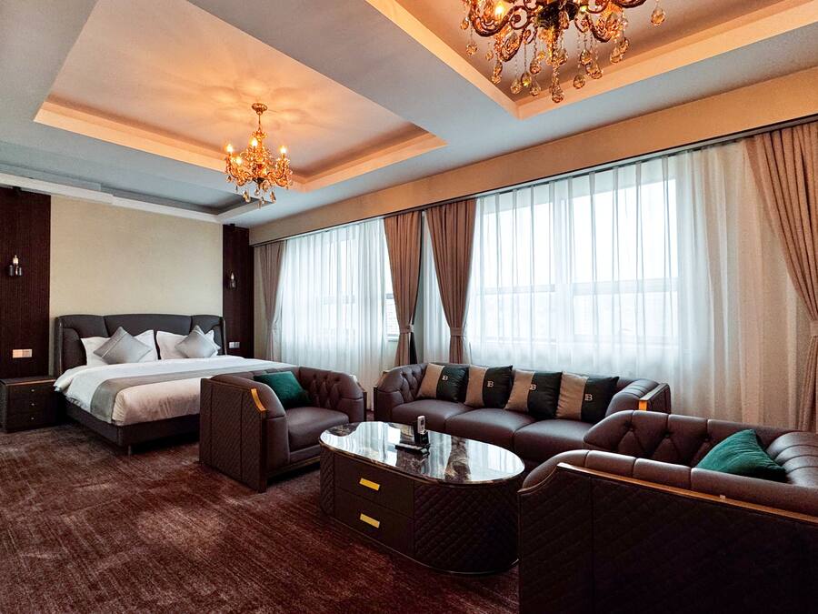 Luxury Room | Minibar, desk, laptop workspace, blackout drapes