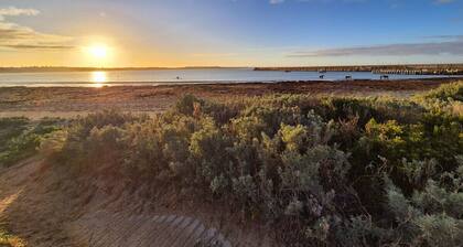 Four bedroom beachside apartment