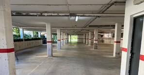 Property grounds - Sol Cambrils, heated parking and swimming pool (CAMBRILS)