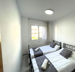 2 bedrooms, WiFi, bed sheets