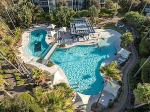 Pool - Luxe Beachfront 4BRM, Mega Terrace & Resort Pools (Magenta)