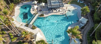 Luxe Waterfront Coastal Retreat - Resort facilities @ Magenta Shores