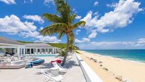 House, Accessible, Smoking - La Perla Estate - 7 BR Luxury Beachfront Villa With Utmost Privacy (Les Terres Basses)