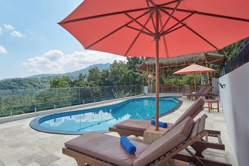 Attara Hills Sunset Villa Senggigi