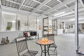 Dining - Bulla Homestead - More Space. More Privacy. More Fun (Bulla)
