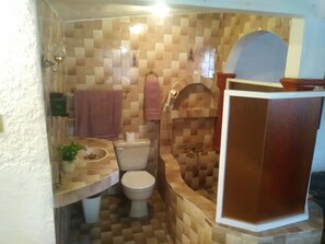 Handtücher, Seife, Toilettenpapier