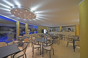 Apartment - Relais du Lac IV by Wonderful Italy (Desenzano del Garda)