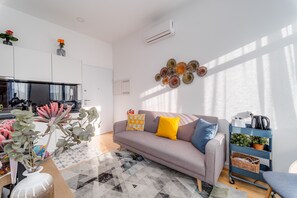 Studio | 1 bedroom - Nomad s Netto Subway - Romantic Terrace (Porto)