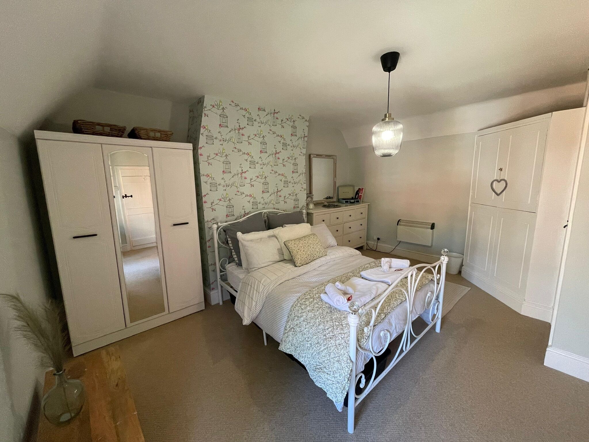 1 bedroom, iron/ironing board, WiFi, bed sheets