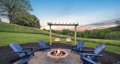 New River Gorge/Endless Wall Trail/HotTub/Outdoor Games/Stargaze/Epic Sunsets