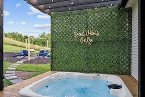 Bain à remous extérieur