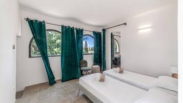 7 Schlafzimmer, Bügeleisen/Bügelbrett, kostenloses WLAN, Bettwäsche