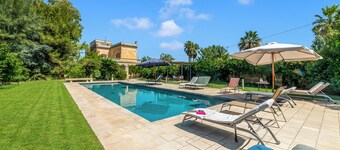 Villa Vallone Luxury With Pool, Galatina, Italy
