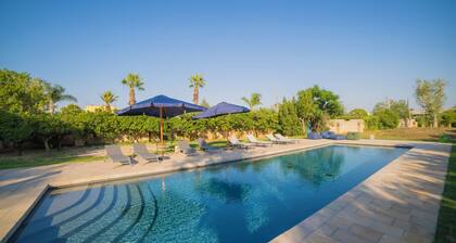 Villa Vallone Luxury With Pool, Galatina, Italy