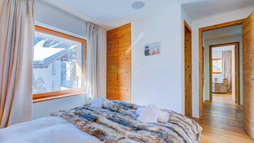 6 chambres, fer et planche Ă repasser, Wi-Fi, draps fournis