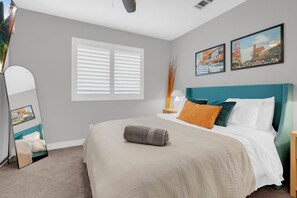4 bedrooms, iron/ironing board, WiFi, bed sheets