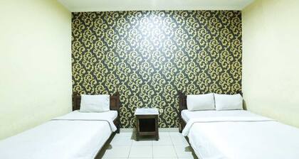 Newly Frances Hotel Cipaganti