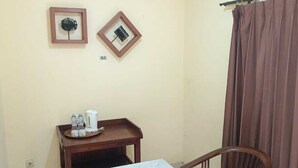 Family Room, Garden View | Living area - Newly Frances Hotel Cipaganti (Bandung)