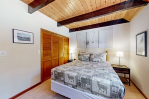 4 Schlafzimmer, Bügeleisen/Bügelbrett, Internetzugang, Bettwäsche