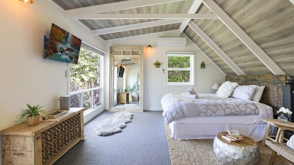 2 habitaciones, cuna de viaje, internet y ropa de cama