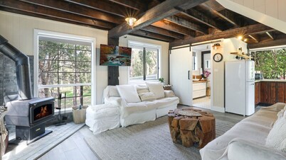 Serenity 222 The Estate - Sleeps 20 located in Jervis Bay!