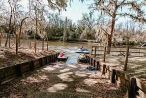Miscellaneous - Riverfront, Pool, HotTub, BoatRamp, Deck, Sleeps16 (West Columbia)