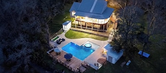 Riverfront, Pool, HotTub, BoatRamp, Deck, Sleeps16